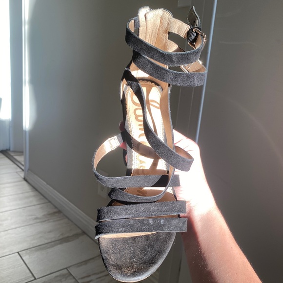 Black suede Sam Edelman heels - Picture 2 of 8